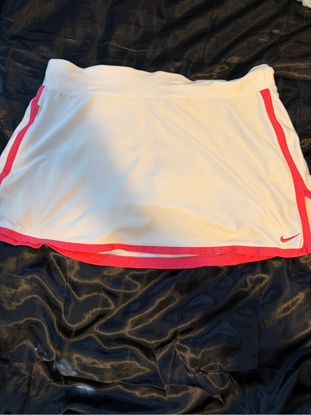 Nike White Skort with Bright Pink Trim